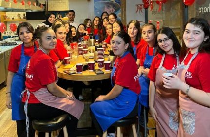 KIR ÇİÇEKLERİ 19 MAYIS’I TATLI BİR ETKİNLİKLE KUTLADI