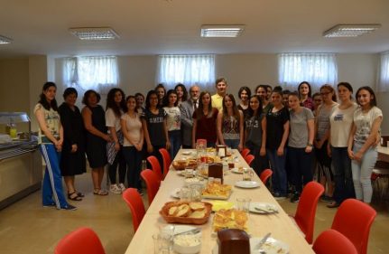 MEZUN OLACAK ÖĞRENCİLER İLE KAHVALTI